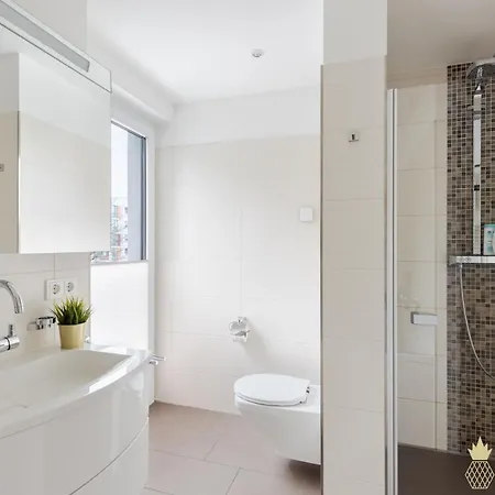 Pineapple - Zwinger Iii - 86qm - 1x Free Parking * Drezno